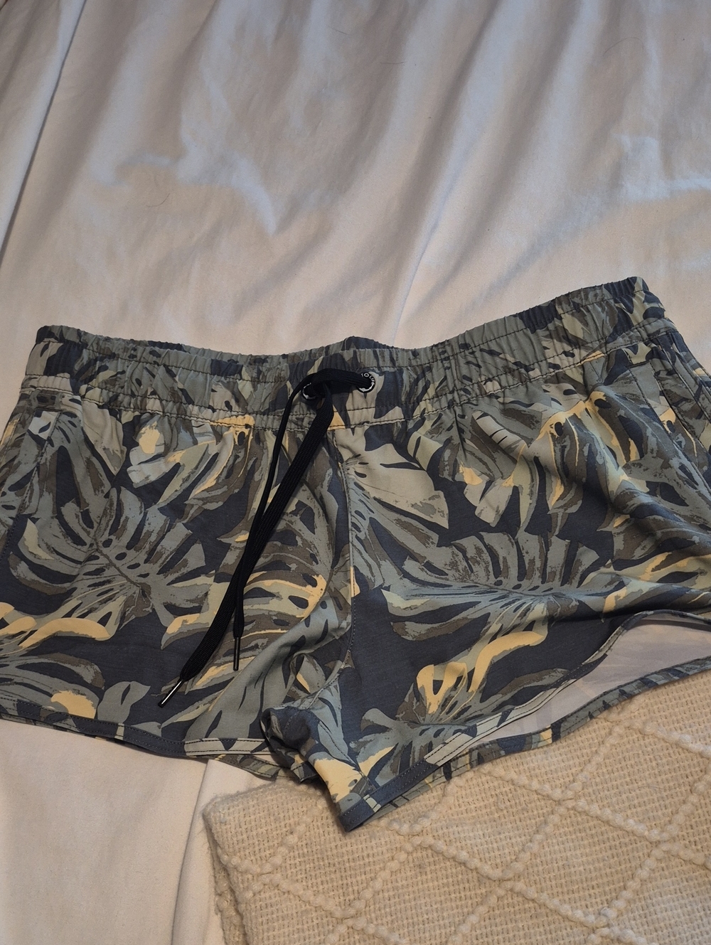 Tropical Salt Life Tropical Leaf Athletic Lounge Shorts - Gray & Cream